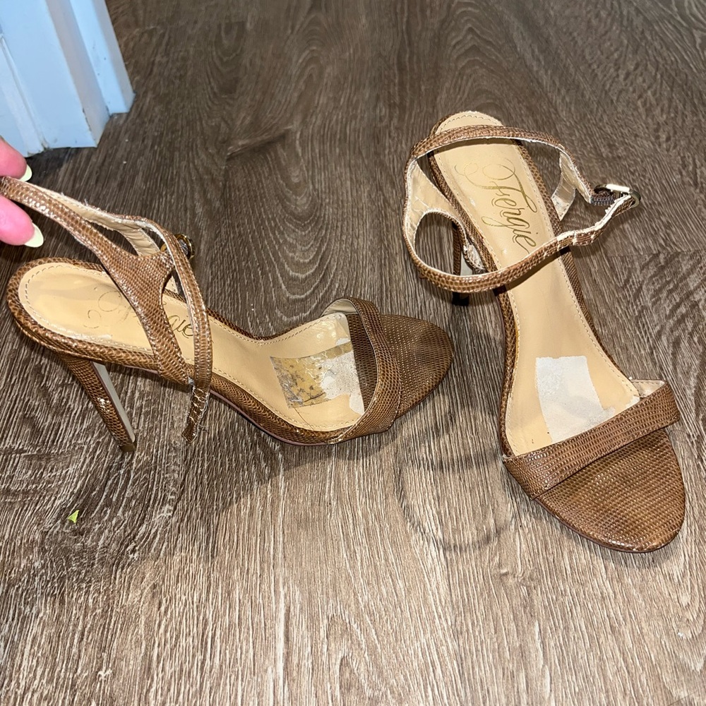 💛 bundle- $5 Brown heels
